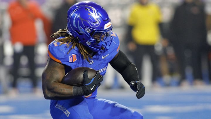 Boise State running back Ashton Jeanty (2) during the first half against the UNLV Rebels  at Albertsons Stadium. 
