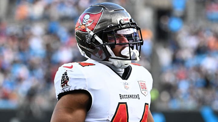 Denver Broncos free agency; Sean Tucker