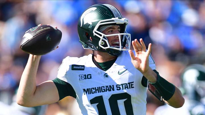 Oct 24, 2026; Pasadena, California, USA; Michigan State Spartans quarterback Kayd Coffman (10) throws against the UCLA Bruins during the first quarter at Rose Bowl. Mandatory Credit: Gary A. Vasquez-Imagn Images Oct 24, 2026; Pasadena, California, USA; Michigan State Spartans quarterback Kayd Coffman (10) throws against the UCLA Bruins during the first quarter at Rose Bowl. Mandatory Credit: Gary A. Vasquez-Imagn Images