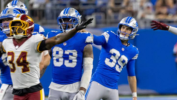 Detroit Lions place kicker Jake Bates (39) misses a field goal chance against the Washington Commanders Detroit Lions place kicker Jake Bates (39) misses a field goal chance against the Washington Commanders