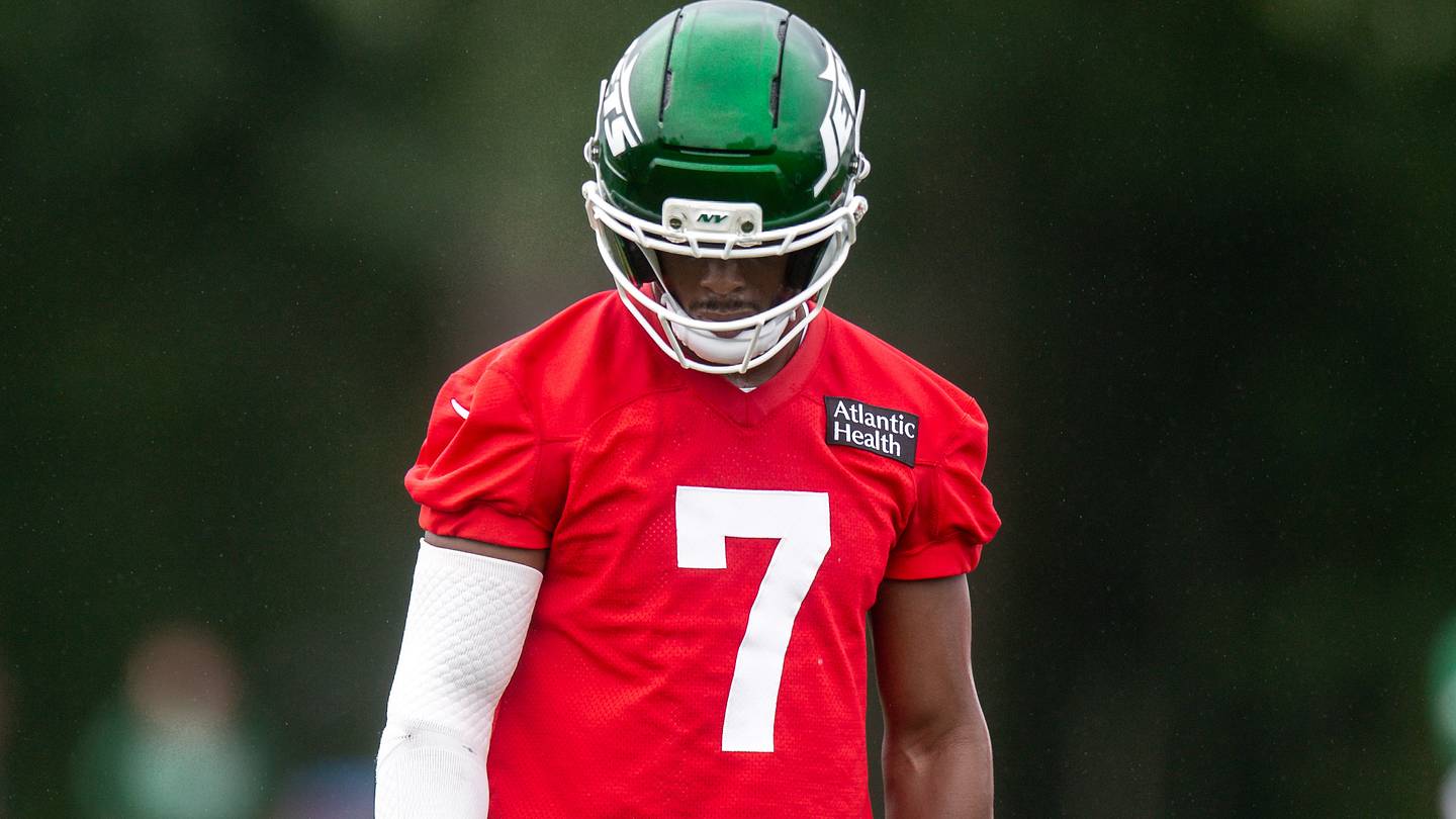 'Red Eyes' Aren't the Only Change Jets Are Seeing in Geno Smith
