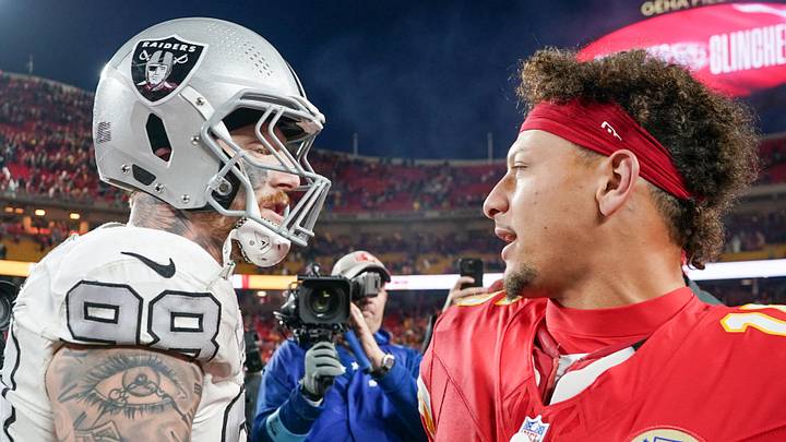 Kansas City Chiefs QB Patrick Mahomes and Las Vegas Raiders DE Maxx Crosby Kansas City Chiefs QB Patrick Mahomes and Las Vegas Raiders DE Maxx Crosby