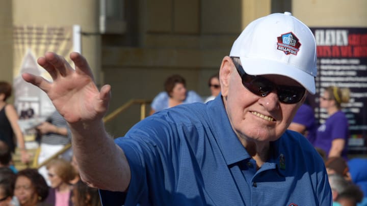 Former Washington quarterback Sonny Jurgensen