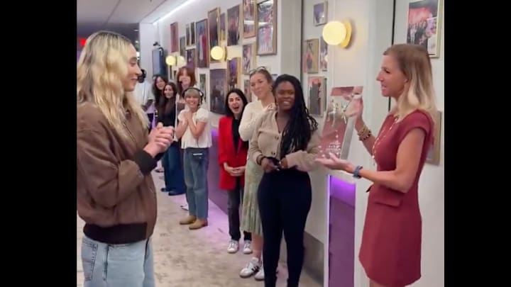 Paige Bueckers found out about her WNBA Rookie of the Year award win in a very unexpected way.