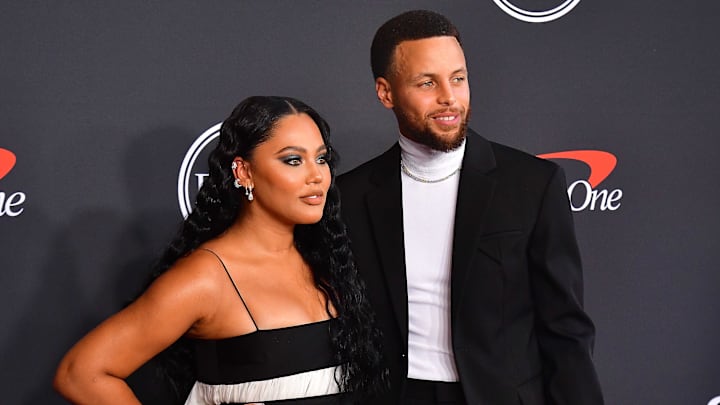 Jul 20, 2022; Los Angeles, CA, USA; Golden State Warriors player Stephen Curry and wife Ayesha Curry arrive at the Red Carpet for the 2022 ESPY at Dolby Theater. Mandatory Credit: Gary A. Vasquez-Imagn Images Jul 20, 2022; Los Angeles, CA, USA; Golden State Warriors player Stephen Curry and wife Ayesha Curry arrive at the Red Carpet for the 2022 ESPY at Dolby Theater. Mandatory Credit: Gary A. Vasquez-Imagn Images