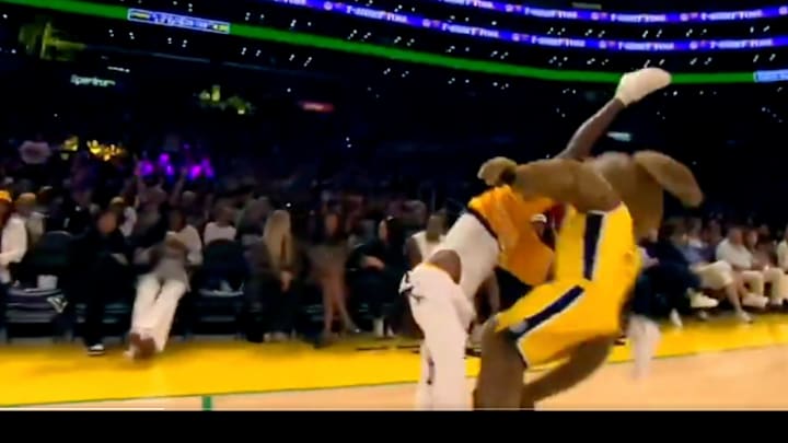 Things did not go according to plan for the Los Angeles Sparks mascot on Tuesday night.