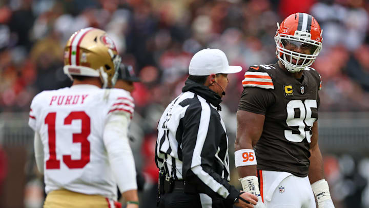 Cleveland Browns defensive end Myles Garrett (95) against San Francisco 49ers quarterback Brock Purdy (13)