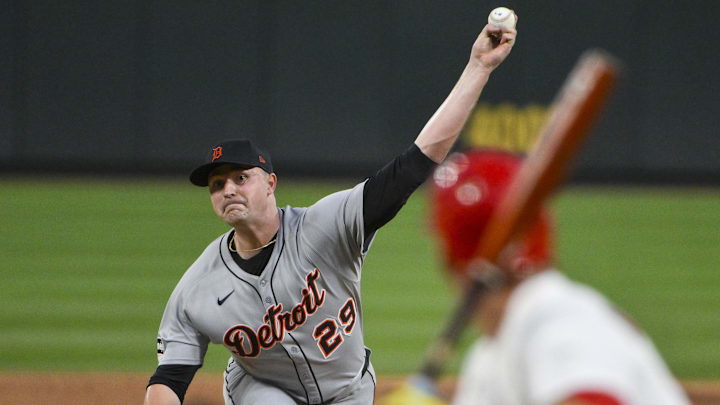 May 20, 2025; St. Louis, Missouri, USA;  Detroit Tigers starting pitcher Tarik Skubal (29) pitches to St. Louis Cardinals left fielder Lars Nootbaar (21) during the fifth inning at Busch Stadium. 