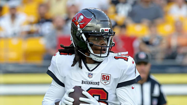 Tampa Bay Buccaneers quarterback Teddy Bridgewater scrambles with the ball against the Pittsburgh Steelers. Tampa Bay Buccaneers quarterback Teddy Bridgewater scrambles with the ball against the Pittsburgh Steelers.