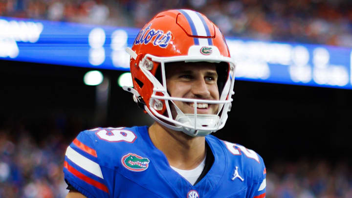 Florida Gators place kicker Trey Smack