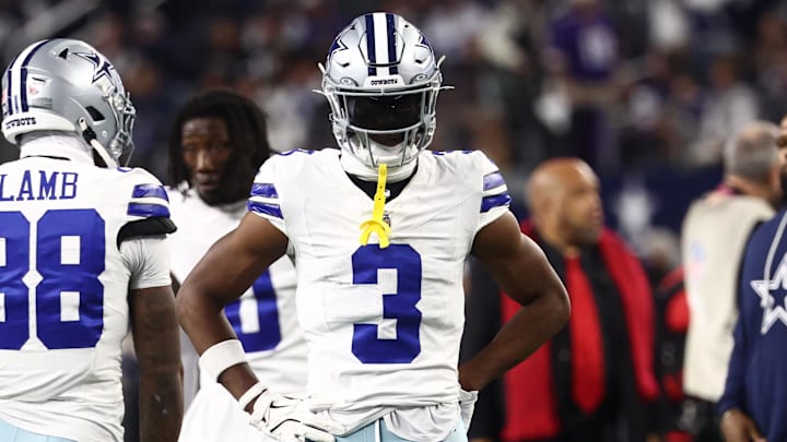 Dallas Cowboys wide receiver George Pickens warms up before a game against the Minnesota Vikings at AT&T Stadium. 