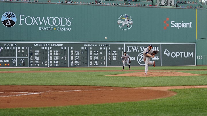 Houston Astros starting pitcher Dan Straily (47) pitches during the first inning against the Boston Red Sox at Fenway Park on July 3, 2015.