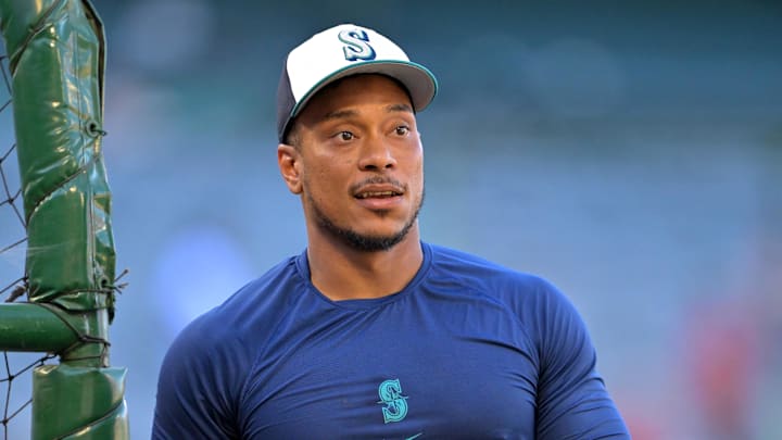 Jul 24, 2025; Anaheim, California, USA;  Seattle Mariners second baseman Jorge Polanco (7) warms up prior to the game against the Los Angeles Angels at Angel Stadium. Mandatory Credit: Jayne Kamin-Oncea-Imagn Images