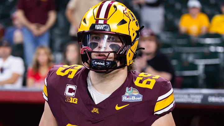 Minnesota Golden Gophers offensive lineman Greg Johnson against the New Mexico Lobos. Minnesota Golden Gophers offensive lineman Greg Johnson against the New Mexico Lobos.
