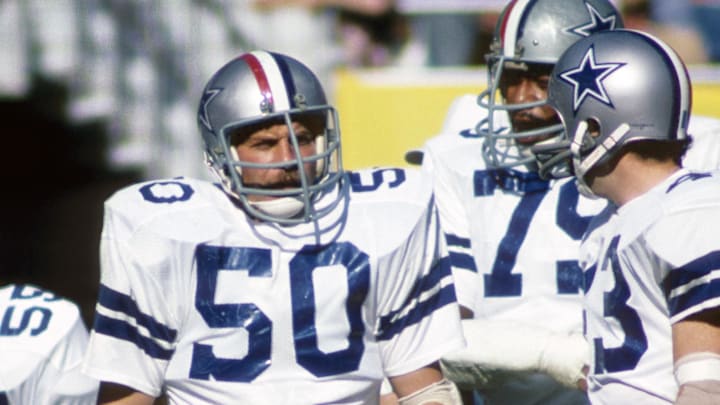 Dallas Cowboys linebacker D.D. Lewis (50) on the field against the Atlanta Falcons at Fulton County Stadium.