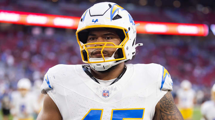 Los Angeles Chargers linebacker Tuli Tuipulotu (45) against the Arizona Cardinals at State Farm Stadium.