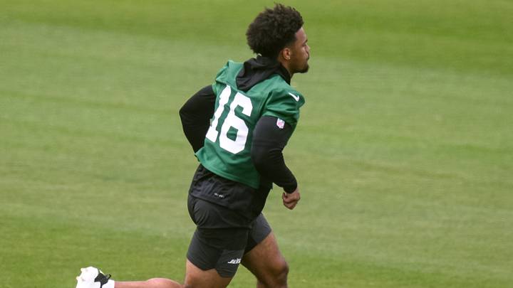 New York Jets tight end Kenyon Sadiq