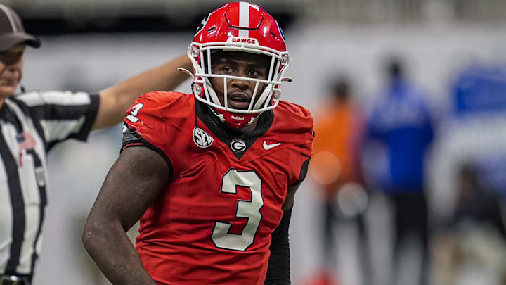 Georgia Bulldogs linebacker CJ Allen on the field against the Georgia Tech Yellow Jackets.