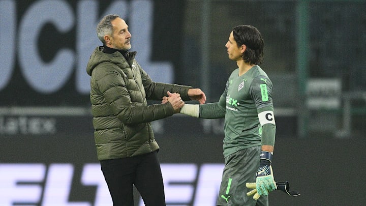 Kann personell fast aus dem Vollen schöpfen: Adi Hütter (l.)