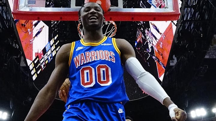 Jan 14, 2022; Chicago, Illinois, USA; Golden State Warriors forward Jonathan Kuminga (00) reacts after a defensive play against the Chicago Bulls during the second half at United Center. Mandatory Credit: David Banks-Imagn Images