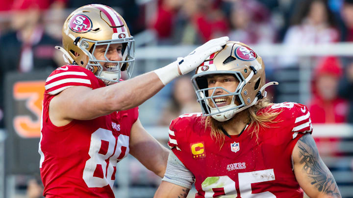 San Francisco 49ers tight ends Jake Tonges (L) and George Kittle (R)