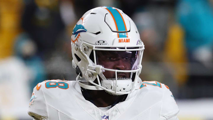 Miami Dolphins running back De'Von Achane