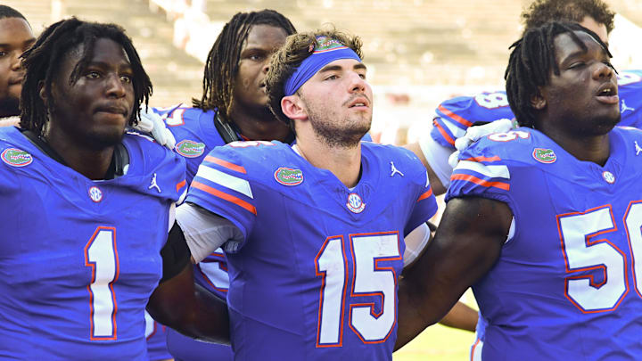 Sep 21, 2024; Starkville, Mississippi, USA; Florida Gators players sing after a game against the Mississippi State Bulldogs at Davis Wade Stadium at Scott Field. Mandatory Credit: Matt Bush-Imagn Images Sep 21, 2024; Starkville, Mississippi, USA; Florida Gators players sing after a game against the Mississippi State Bulldogs at Davis Wade Stadium at Scott Field. Mandatory Credit: Matt Bush-Imagn Images