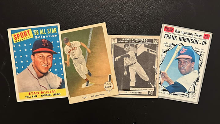 Assorted baseball cards