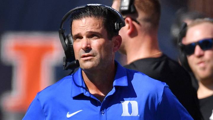 Sep 12, 2026; Champaign, Illinois, USA; Duke Blue Devils head coach Manny Diaz, left, on the sidelines against the Illinois Fighting Illini during the first half at Gies Memorial Stadium. Mandatory Credit: Ron Johnson-Imagn Images Sep 12, 2026; Champaign, Illinois, USA; Duke Blue Devils head coach Manny Diaz, left, on the sidelines against the Illinois Fighting Illini during the first half at Gies Memorial Stadium. Mandatory Credit: Ron Johnson-Imagn Images