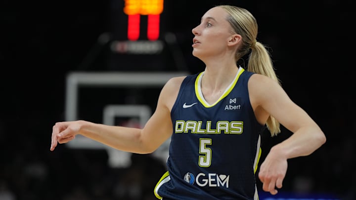 Paige Bueckers' Blunt 1-Word Response to Caitlin Clark Steals Question  Speaks Volumes