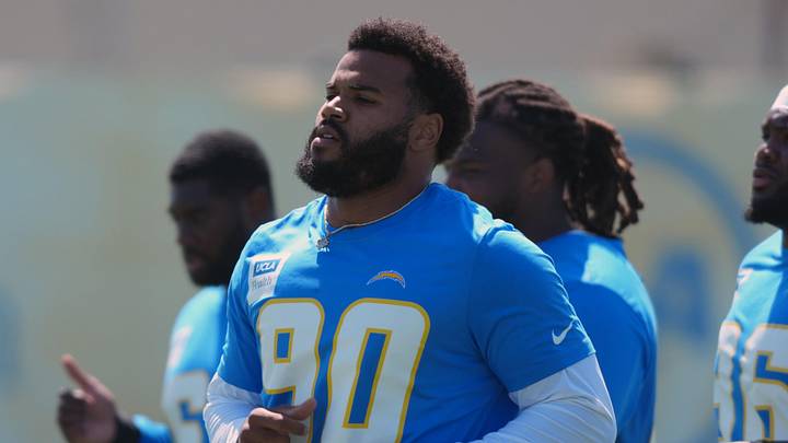May 19, 2026; El Segundo, CA, USA; Los Angeles Chargers linebacker Akheem Mesidor (90) during offseason workouts at The Bolt. Mandatory Credit: Kirby Lee-Imagn Images May 19, 2026; El Segundo, CA, USA; Los Angeles Chargers linebacker Akheem Mesidor (90) during offseason workouts at The Bolt. Mandatory Credit: Kirby Lee-Imagn Images