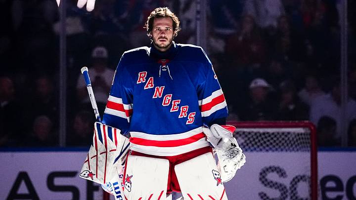 New York Islanders v New York Rangers