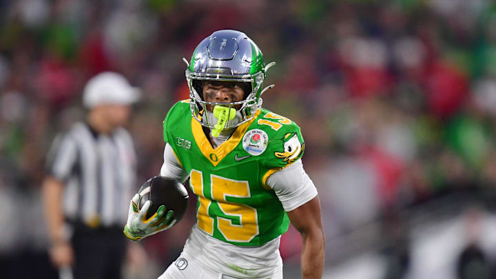 Oregon Ducks wide receiver Tez Johnson runs against the Ohio State Buckeyes.