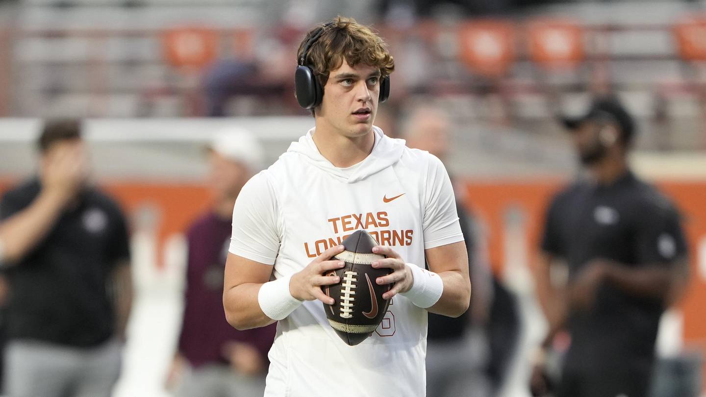Arch Manning, Cam Coleman Featured in EA Sports College Football 27 Trailer