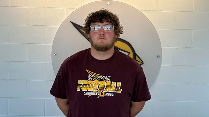 2026 offensive lineman Ben Nichols