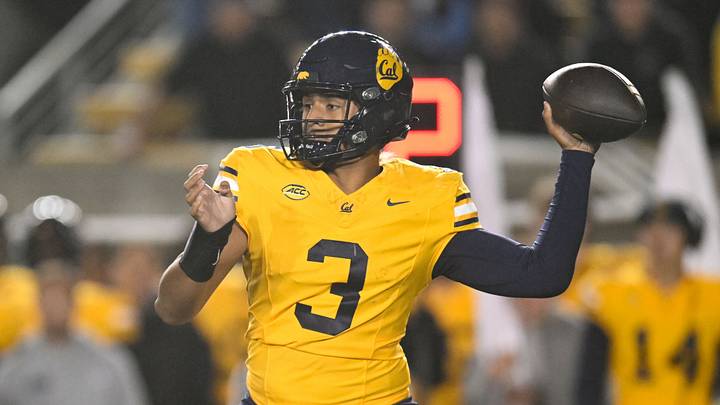 Cal quarterback Jaron-Keawe Sagapolutele Cal quarterback Jaron-Keawe Sagapolutele