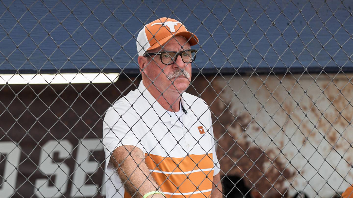 Texas Softball Battles in Thriller to Force Game Three of Austin Super Regional