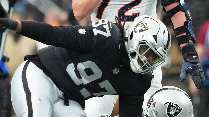 Las Vegas Raiders DT Tonka Hemingway Las Vegas Raiders DT Tonka Hemingway