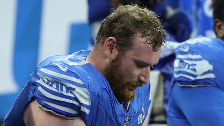 Detroit Lions center Frank Ragnow (77) on the sidelines during action against the Atlanta Falcons 