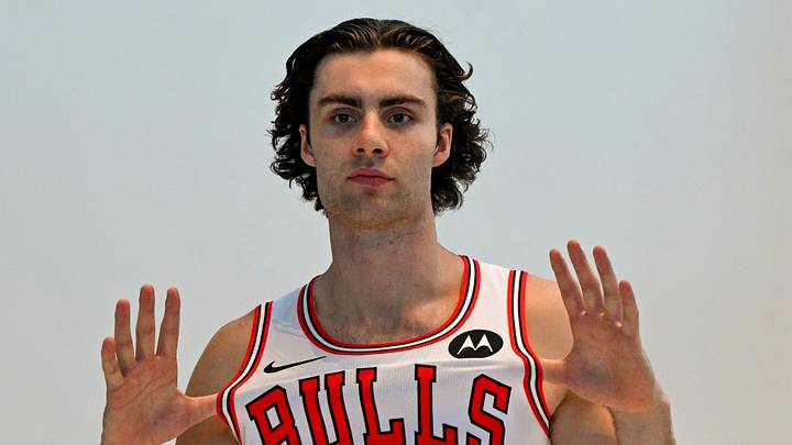 Sep 28, 2026; Chiacgo, Il, USA; Chicago Bulls guard Josh Giddey (3) poses during media day. Mandatory Credit: Matt Marton-Imagn Images Sep 28, 2026; Chiacgo, Il, USA; Chicago Bulls guard Josh Giddey (3) poses during media day. Mandatory Credit: Matt Marton-Imagn Images