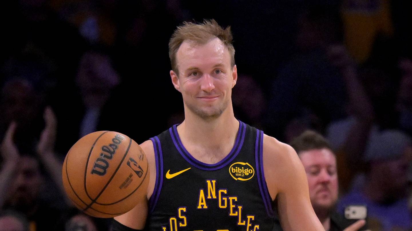 Suns have exciting three-way battle for sixth man role that will define their season