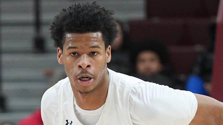Stepinac’s Jasiah Jervis (25) during game against Iona during CHSAA AA quarterfinal at Fordham University in the Bronx March 1, 2026. Stepinac won the game 67-51.
