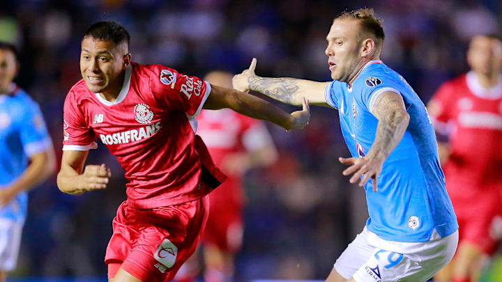 Juan Pablo Domínguez y el argentino Carlos Rotondi durante el Apertura 2024 Juan Pablo Domínguez y el argentino Carlos Rotondi durante el Apertura 2024