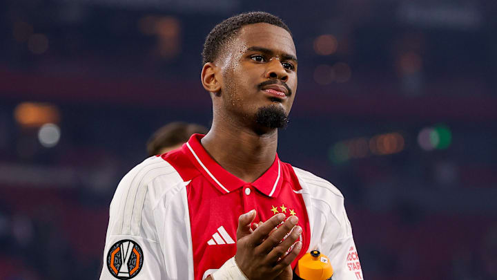 Jorrel Hato is of interest to Chelsea.