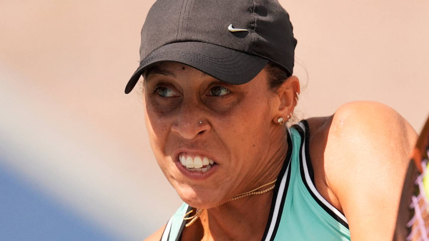Madison Keys suffers colossal breakdown against Zheng Qinwen at the US Open