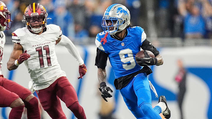 Detroit Lions wide receiver Jameson Williams (9) runs against Washington Commanders during the first half 