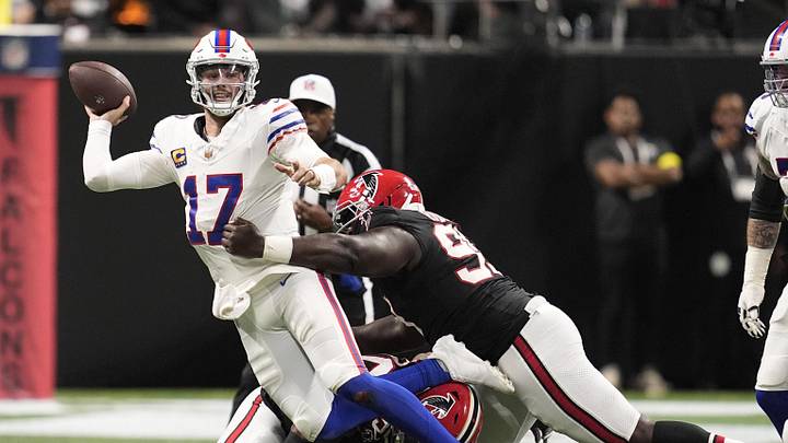 Can the Falcons Replace Kaden Elliss and David Onyemata?