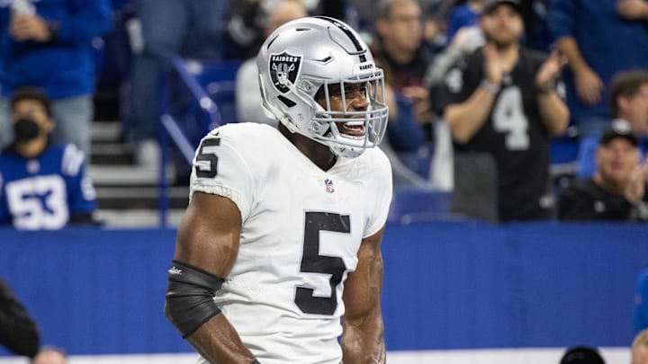 New Atlanta Falcons linebacker Divine Deablo will sport a different number than he had with the Las Vegas Raiders. New Atlanta Falcons linebacker Divine Deablo will sport a different number than he had with the Las Vegas Raiders.