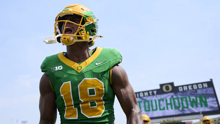 The Bucs need to improve the defense in the 2026 NFL Draft, but they shouldn't cross Kenyon Sadiq off the draft board if he's available.