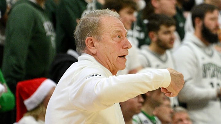 Dec 7, 2024; East Lansing, Michigan, USA; Michigan State Spartans head coach Tom Izzo teaches Michigan State Spartans forward Frankie Fidler (8) on the sideline during the first half at Jack Breslin Student Events Center. Mandatory Credit: Dale Young-Imagn Images Dec 7, 2024; East Lansing, Michigan, USA; Michigan State Spartans head coach Tom Izzo teaches Michigan State Spartans forward Frankie Fidler (8) on the sideline during the first half at Jack Breslin Student Events Center. Mandatory Credit: Dale Young-Imagn Images